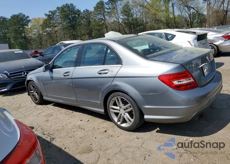 2013 Mercedes-Benz C 250 from USA, damaged, VIN WDDGF4HB3DA879414